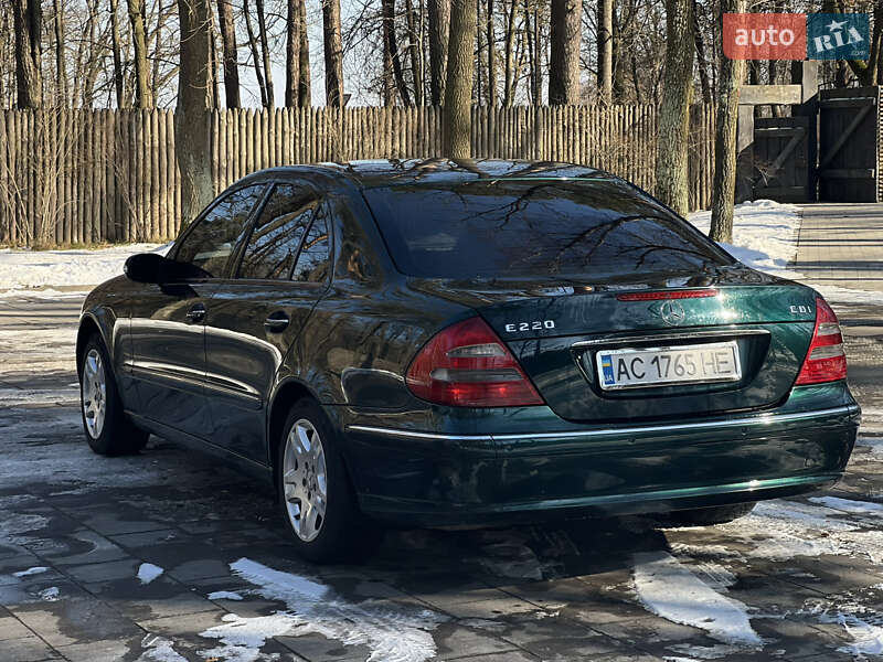 Седан Mercedes-Benz E-Class 2003 в Луцке