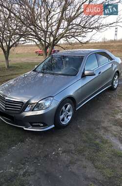 Седан Mercedes-Benz E-Class 2009 в Миколаєві