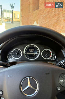 Седан Mercedes-Benz E-Class 2012 в 