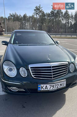 Седан Mercedes-Benz E-Class 2002 в Глевасі