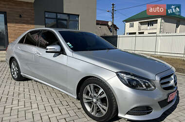 Седан Mercedes-Benz E-Class 2014 в Чернівцях