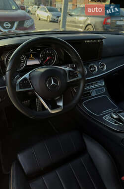 Купе Mercedes-Benz E-Class 2017 в 