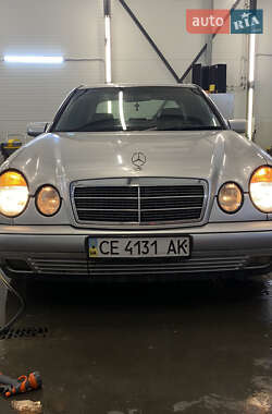 Седан Mercedes-Benz E-Class 2000 в Черновцах