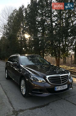 Універсал Mercedes-Benz E-Class 2013 в Івано-Франківську