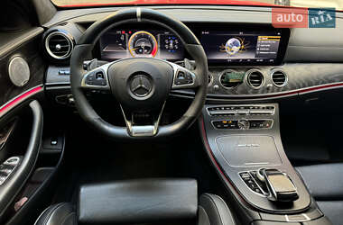 Седан Mercedes-Benz E-Class 2017 в 