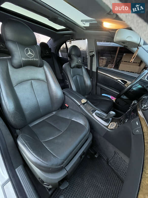 Седан Mercedes-Benz E-Class 2003 в Сокирянах