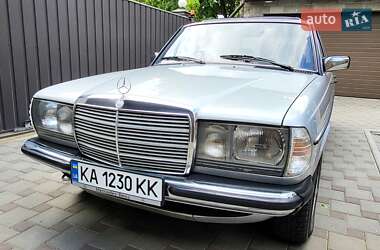 Седан Mercedes-Benz E-Class 1985 в Киеве