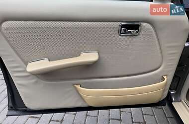 Седан Mercedes-Benz E-Class 1986 в 