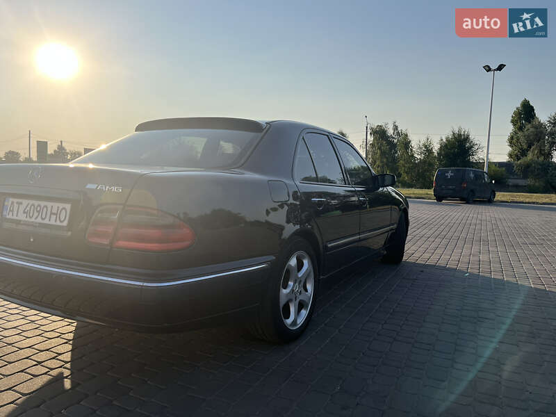 Седан Mercedes-Benz E-Class 2002 в Харькове