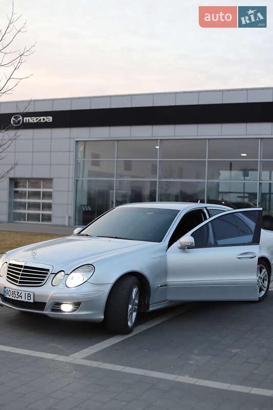 Седан Mercedes-Benz E-Class 2008 в Мукачево