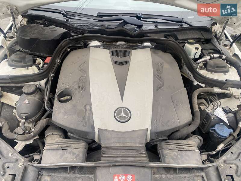 Седан Mercedes-Benz E-Class 2012 в Иршаве