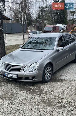 Седан Mercedes-Benz E-Class 2004 в Долине