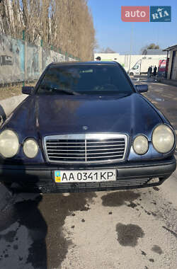 Седан Mercedes-Benz E-Class 1997 в Киеве