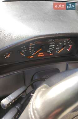 Седан Mercedes-Benz E-Class 1999 в 
