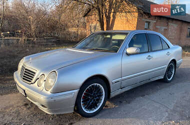 Седан Mercedes-Benz E-Class 2000 в Калиновке