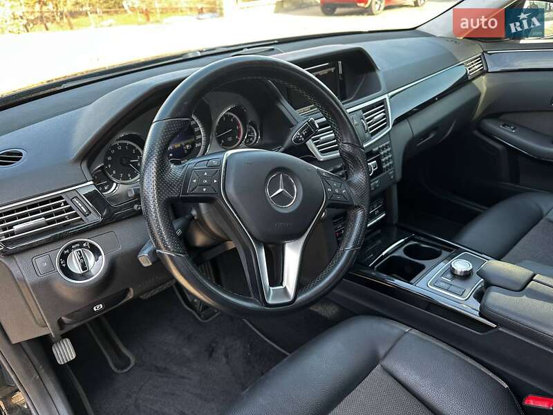 Седан Mercedes-Benz E-Class 2012 в Луцке