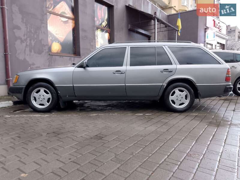 Универсал Mercedes-Benz E-Class 1990 в Калуше
