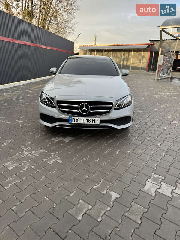 Седан Mercedes-Benz E-Class 2018 в Хмельницком