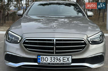 Седан Mercedes-Benz E-Class 2021 в Киеве