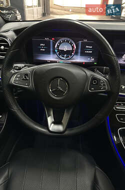 Седан Mercedes-Benz E-Class 2017 в 