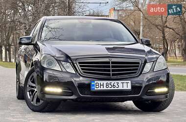 Седан Mercedes-Benz E-Class 2012 в 