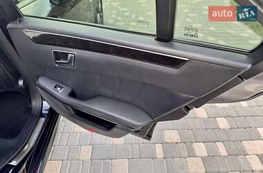 Седан Mercedes-Benz E-Class 2012 в 