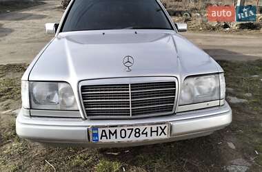 Седан Mercedes-Benz E-Class 1995 в Житомирі