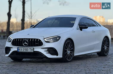 Купе Mercedes-Benz E-Class 2023 в 