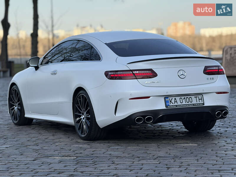 Купе Mercedes-Benz E-Class 2023 в Киеве