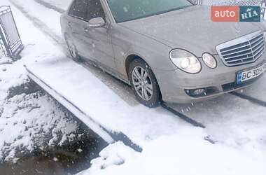 Седан Mercedes-Benz E-Class 2007 в 