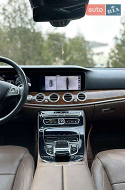Седан Mercedes-Benz E-Class 2017 в Харькове