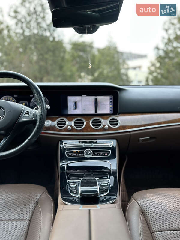 Седан Mercedes-Benz E-Class 2017 в Харкові