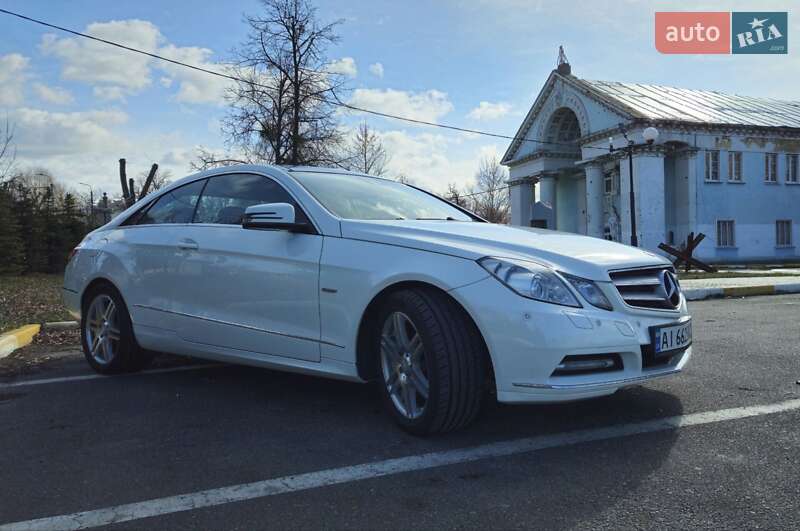 Купе Mercedes-Benz E-Class 2011 в Ирпене