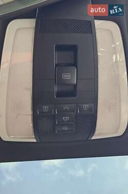 Купе Mercedes-Benz E-Class 2011 в 