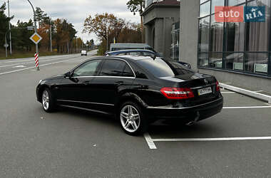 Седан Mercedes-Benz E-Class 2010 в 