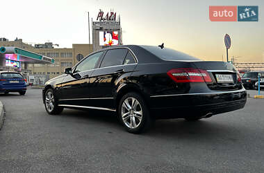 Седан Mercedes-Benz E-Class 2010 в 