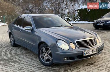 Седан Mercedes-Benz E-Class 2003 в Турке