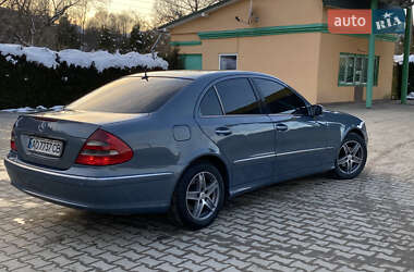 Седан Mercedes-Benz E-Class 2003 в Турке