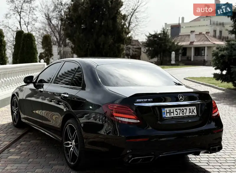 Mercedes-Benz E-Class 2016