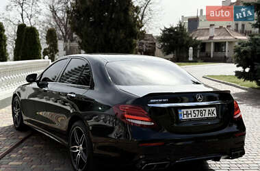 Седан Mercedes-Benz E-Class 2016 в 