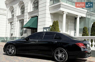 Седан Mercedes-Benz E-Class 2016 в 