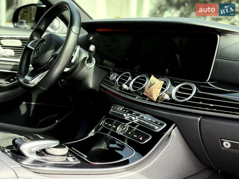 Седан Mercedes-Benz E-Class 2016 в Киеве