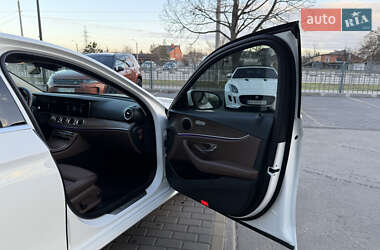 Седан Mercedes-Benz E-Class 2021 в 