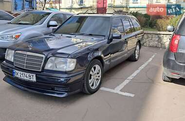 Универсал Mercedes-Benz E-Class 1995 в 