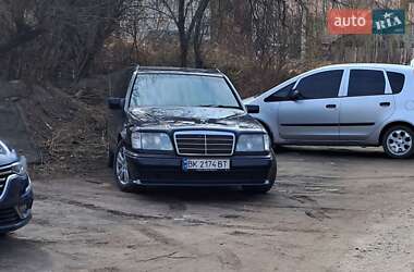 Универсал Mercedes-Benz E-Class 1995 в 