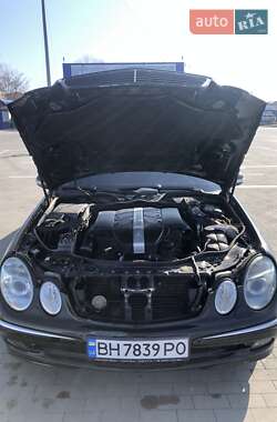 Седан Mercedes-Benz E-Class 2003 в  фото 10 Седан Mercedes-Benz E-Class 2003 в