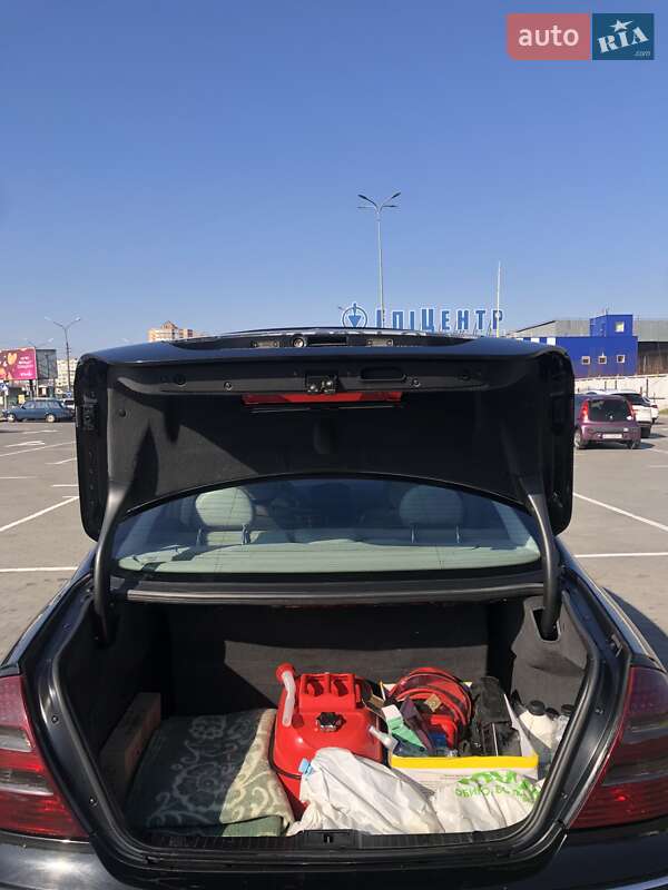 Седан Mercedes-Benz E-Class 2003 в Белой Церкви