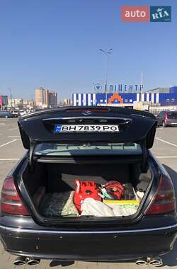 Седан Mercedes-Benz E-Class 2003 в  фото 13 Седан Mercedes-Benz E-Class 2003 в