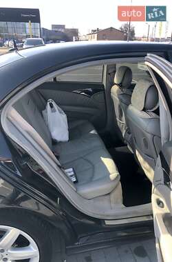 Седан Mercedes-Benz E-Class 2003 в  фото 15 Седан Mercedes-Benz E-Class 2003 в