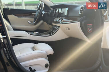 Седан Mercedes-Benz E-Class 2016 в 